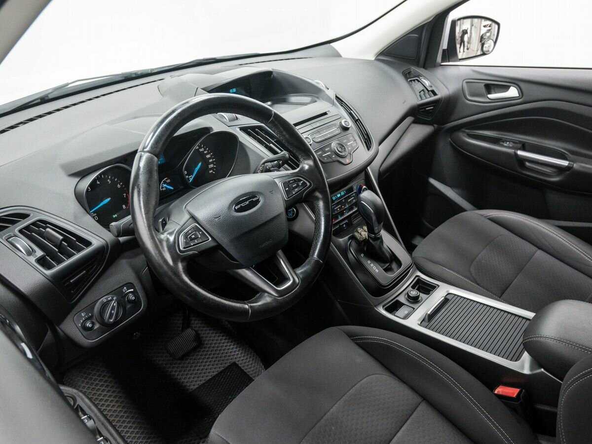 Купить Ford Kuga с пробегом. Фото: #13