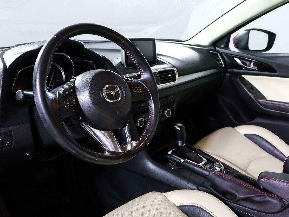 Купить Mazda 3 с пробегом. Фото: #11