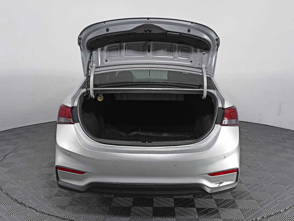 Купить Hyundai Solaris с пробегом. Фото: #7