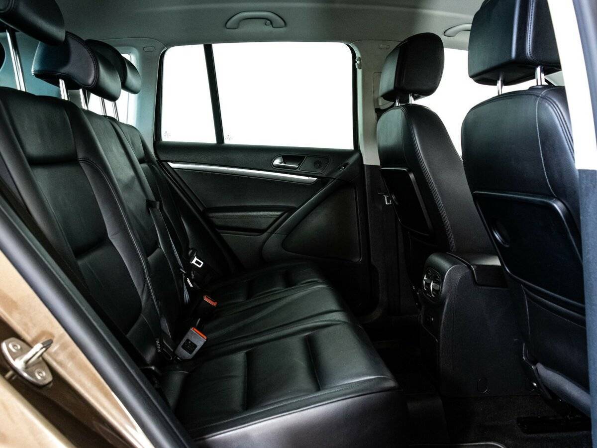 Купить Volkswagen Tiguan с пробегом. Фото: #14
