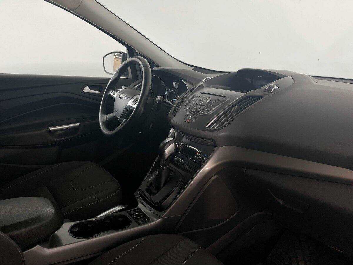 Купить Ford Kuga с пробегом. Фото: #8