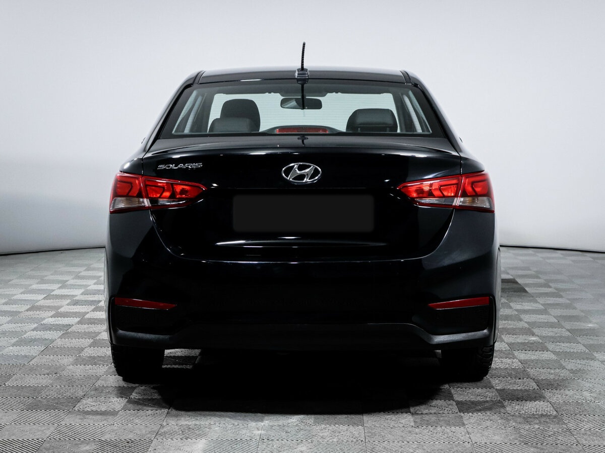 Купить Hyundai Solaris с пробегом. Фото: #4