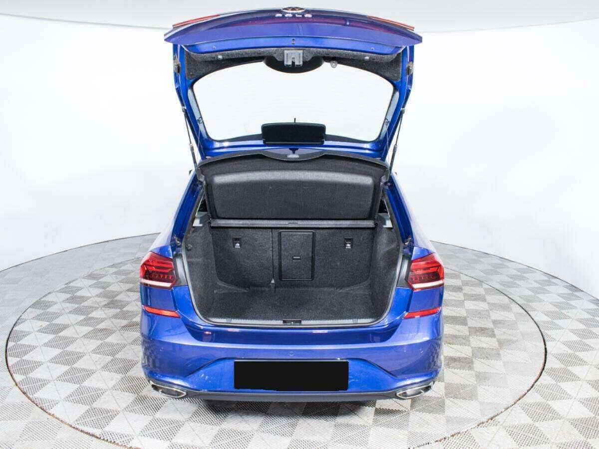 Купить Volkswagen Polo с пробегом. Фото: #17