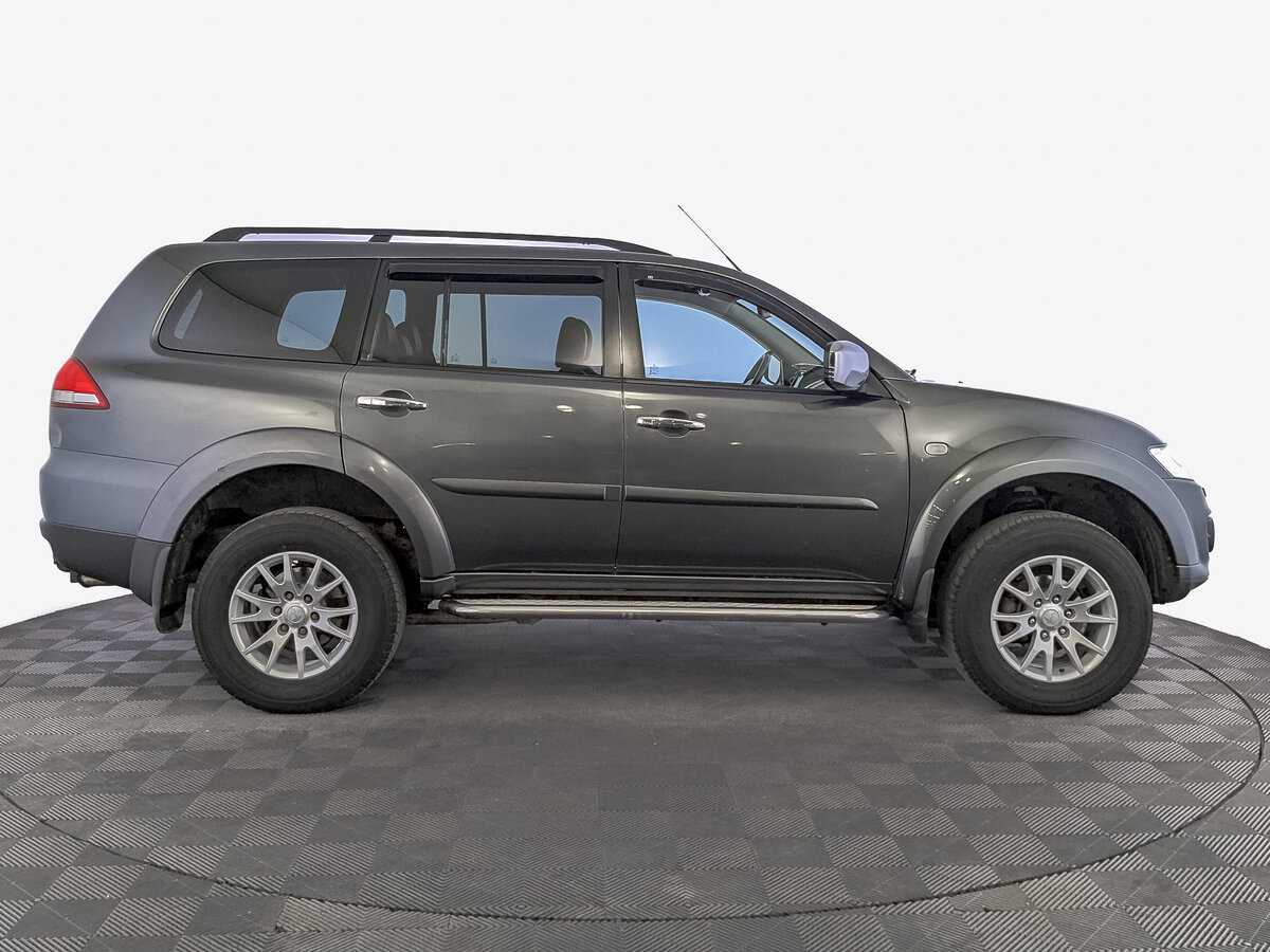 Купить Mitsubishi Pajero Sport с пробегом. Фото: #3