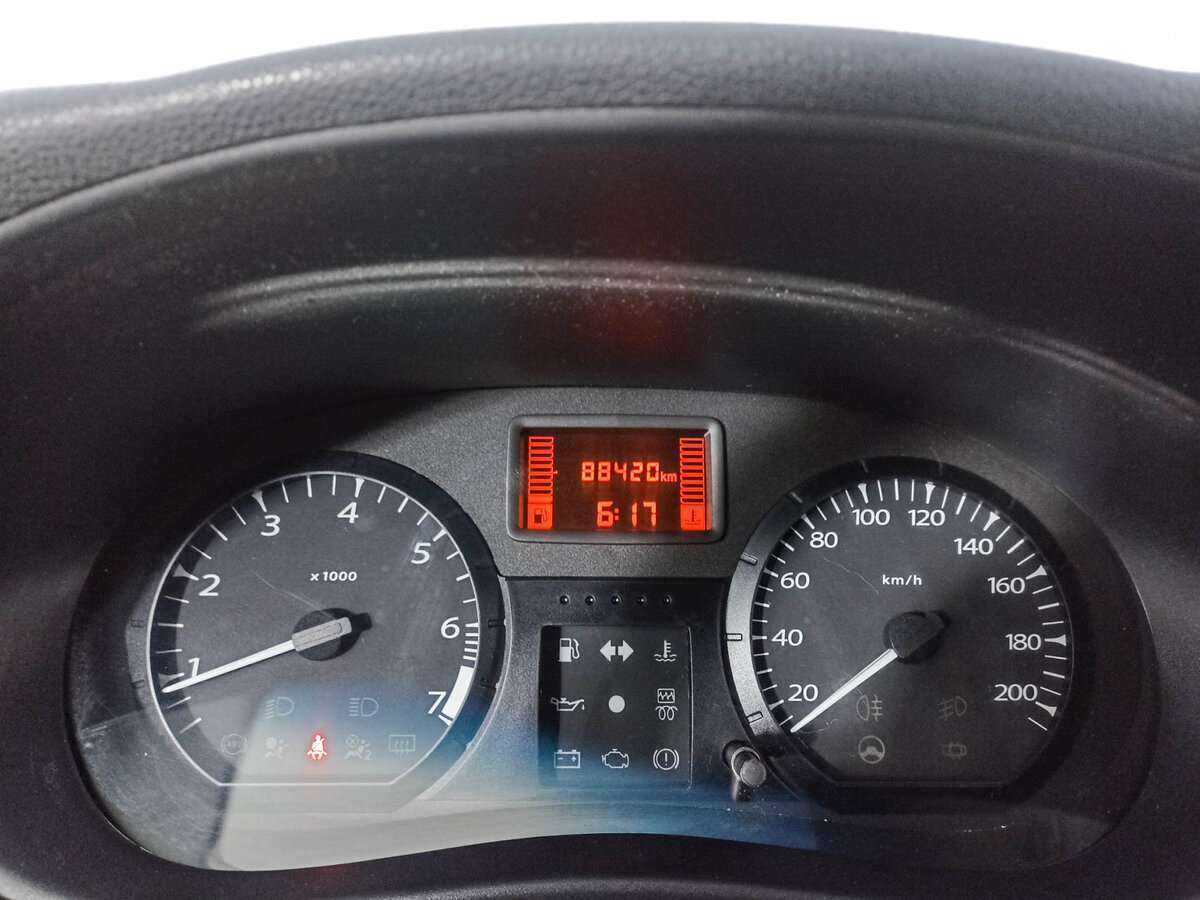 Купить Lada (ВАЗ) Largus с пробегом. Фото: #10