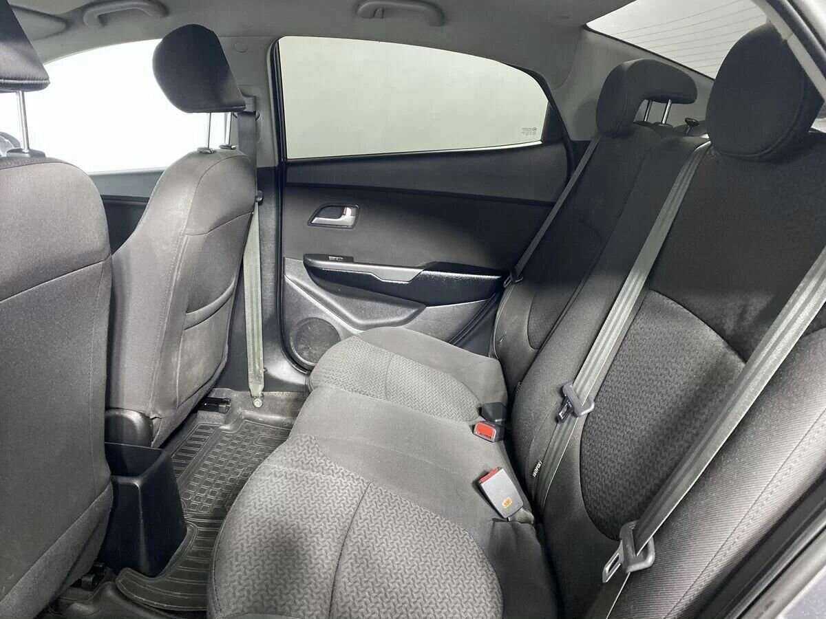 Купить Kia Rio с пробегом. Фото: #7