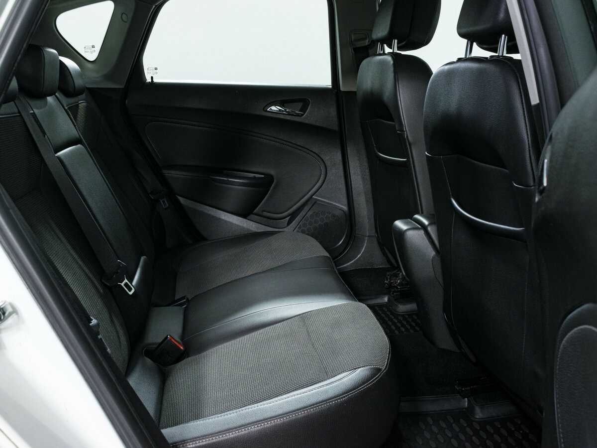 Купить Opel Astra с пробегом. Фото: #9