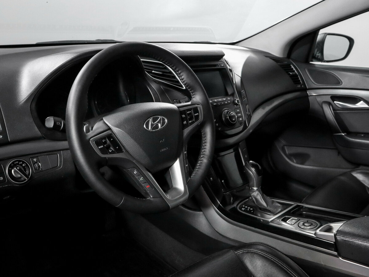 Купить Hyundai i40 с пробегом. Фото: #11