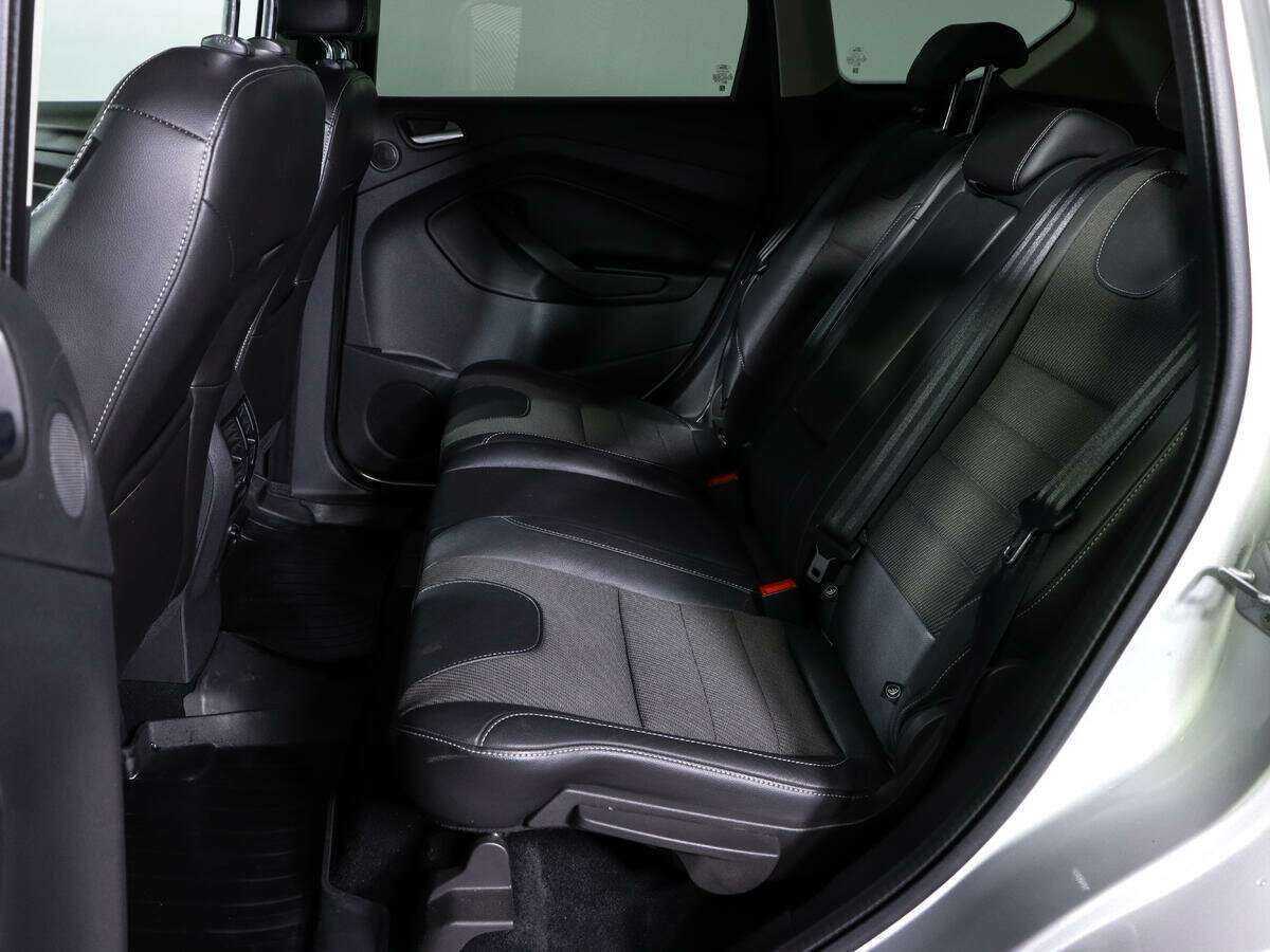 Купить Ford Kuga с пробегом. Фото: #5