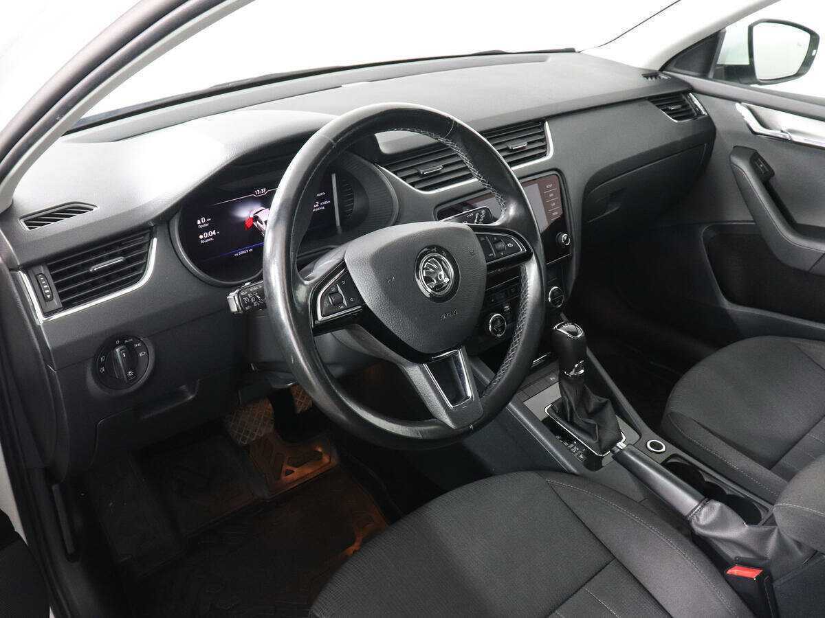 Купить Skoda Octavia с пробегом. Фото: #8