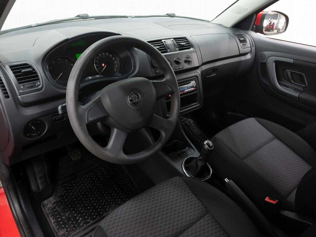 Купить Skoda Fabia с пробегом. Фото: #7