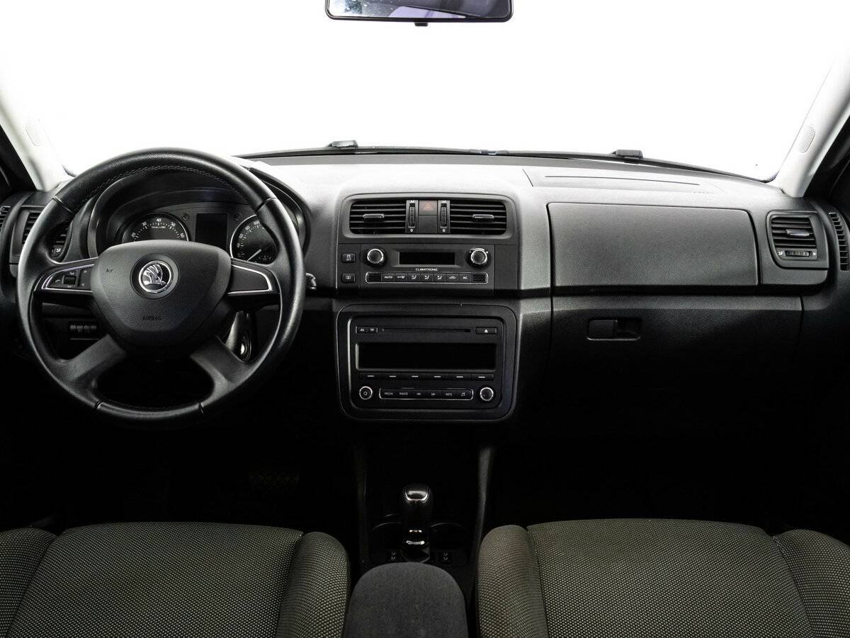Купить Skoda Fabia с пробегом. Фото: #9