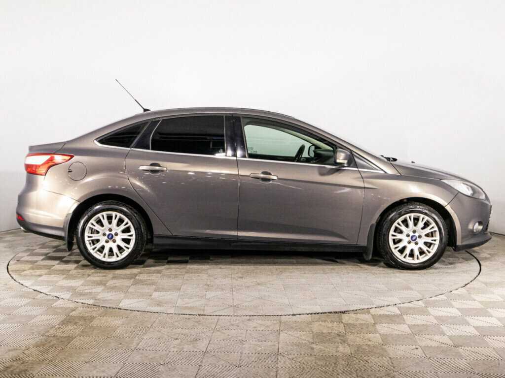 Купить Ford Focus с пробегом. Фото: #3