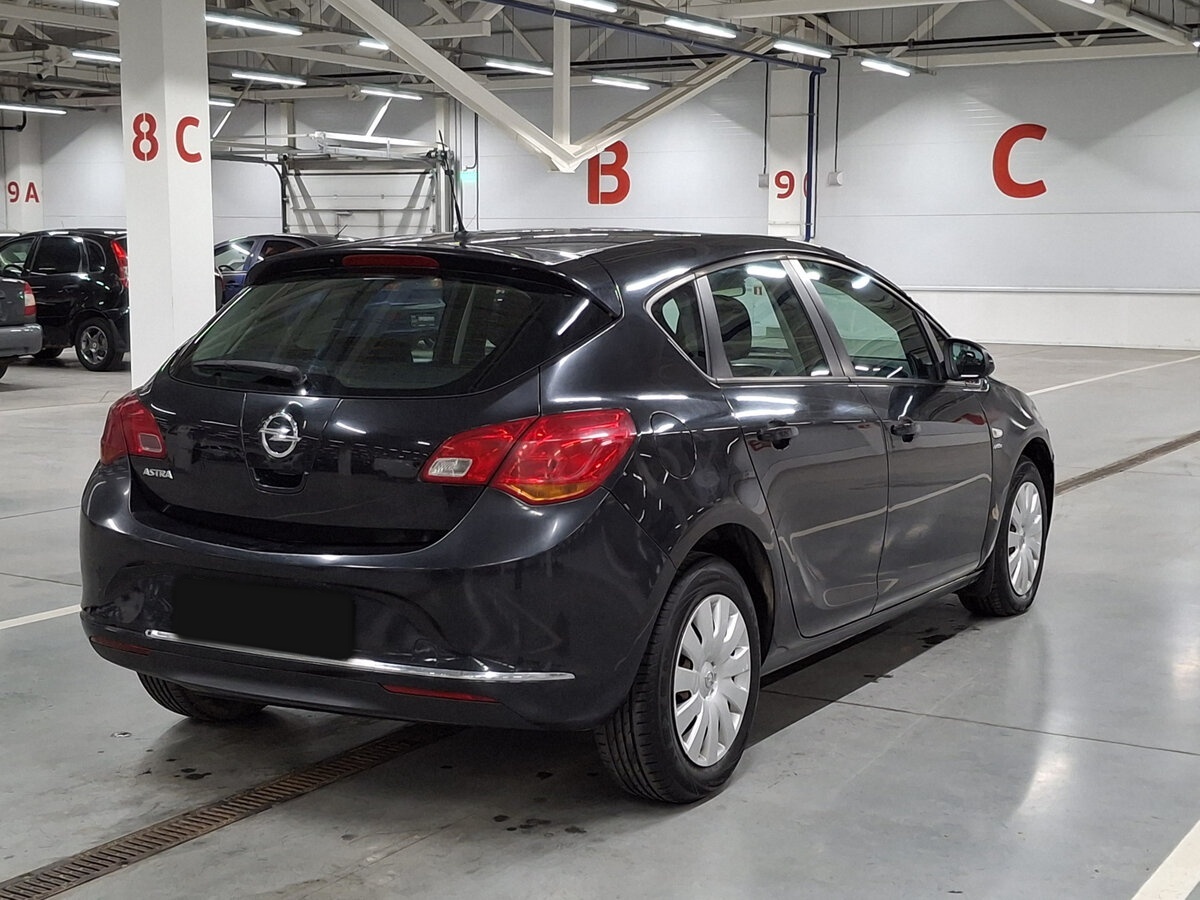 Купить Opel Astra с пробегом. Фото: #4