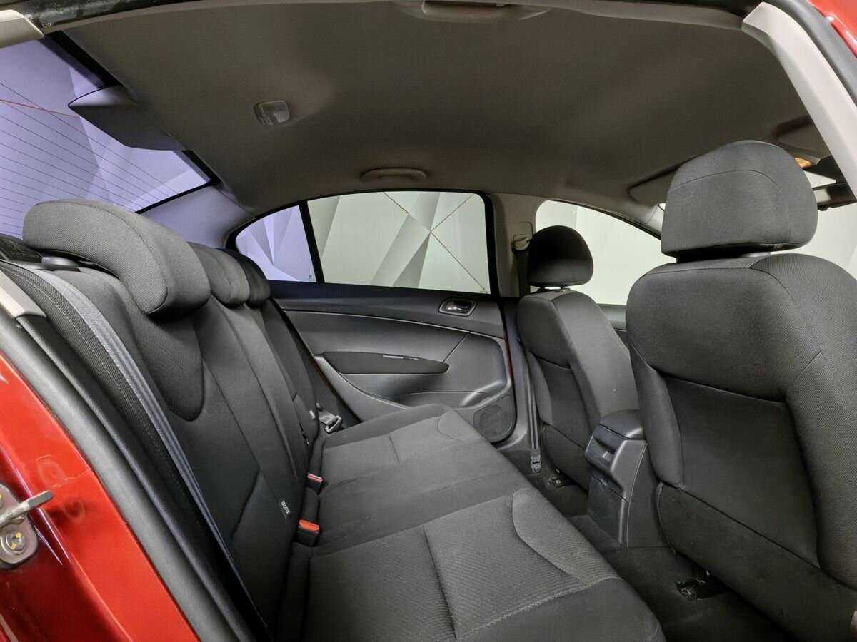 Купить Peugeot 408 с пробегом. Фото: #11