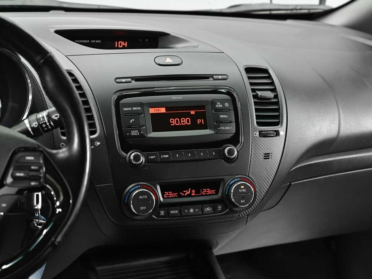 Купить Kia Cerato с пробегом. Фото: #9