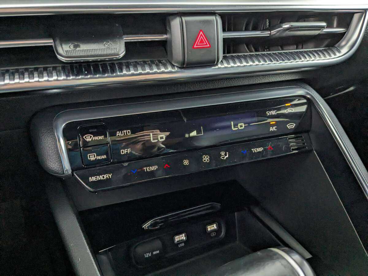 Купить Kia K5 с пробегом. Фото: #21