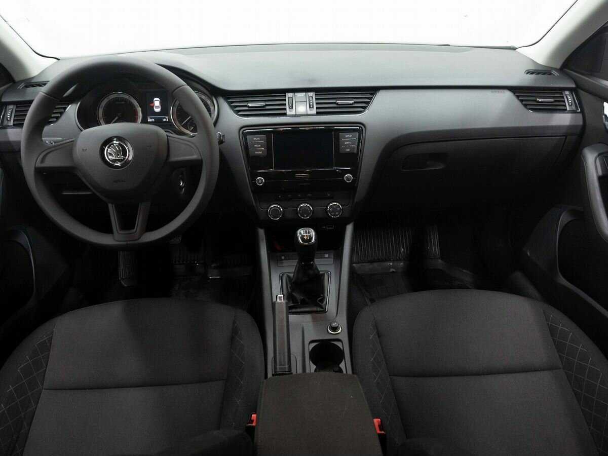 Купить Skoda Octavia с пробегом. Фото: #12