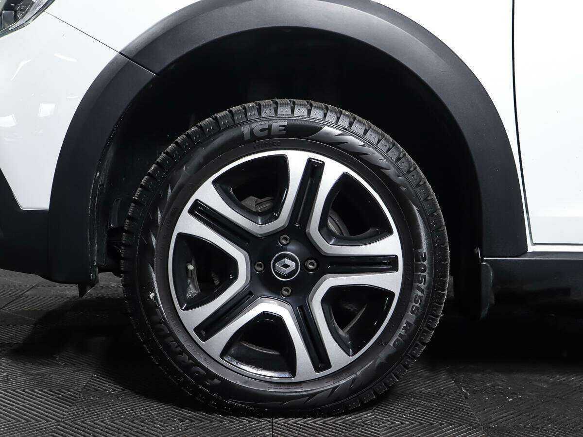 Купить Renault Logan с пробегом. Фото: #17