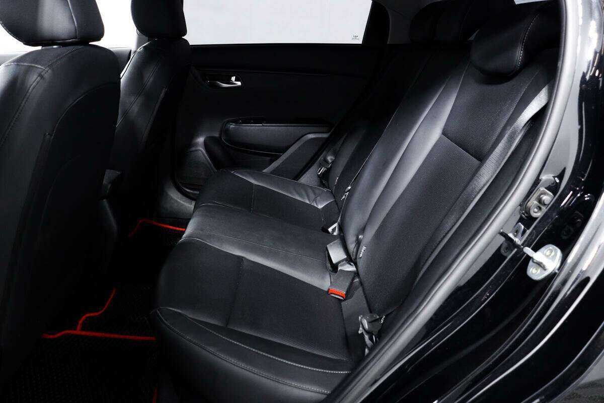 Купить Kia Rio с пробегом. Фото: #10