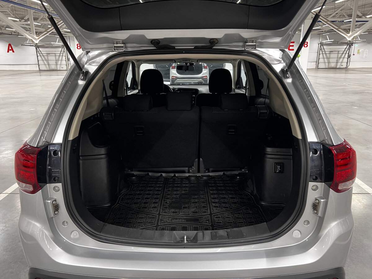 Купить Mitsubishi Outlander с пробегом. Фото: #9