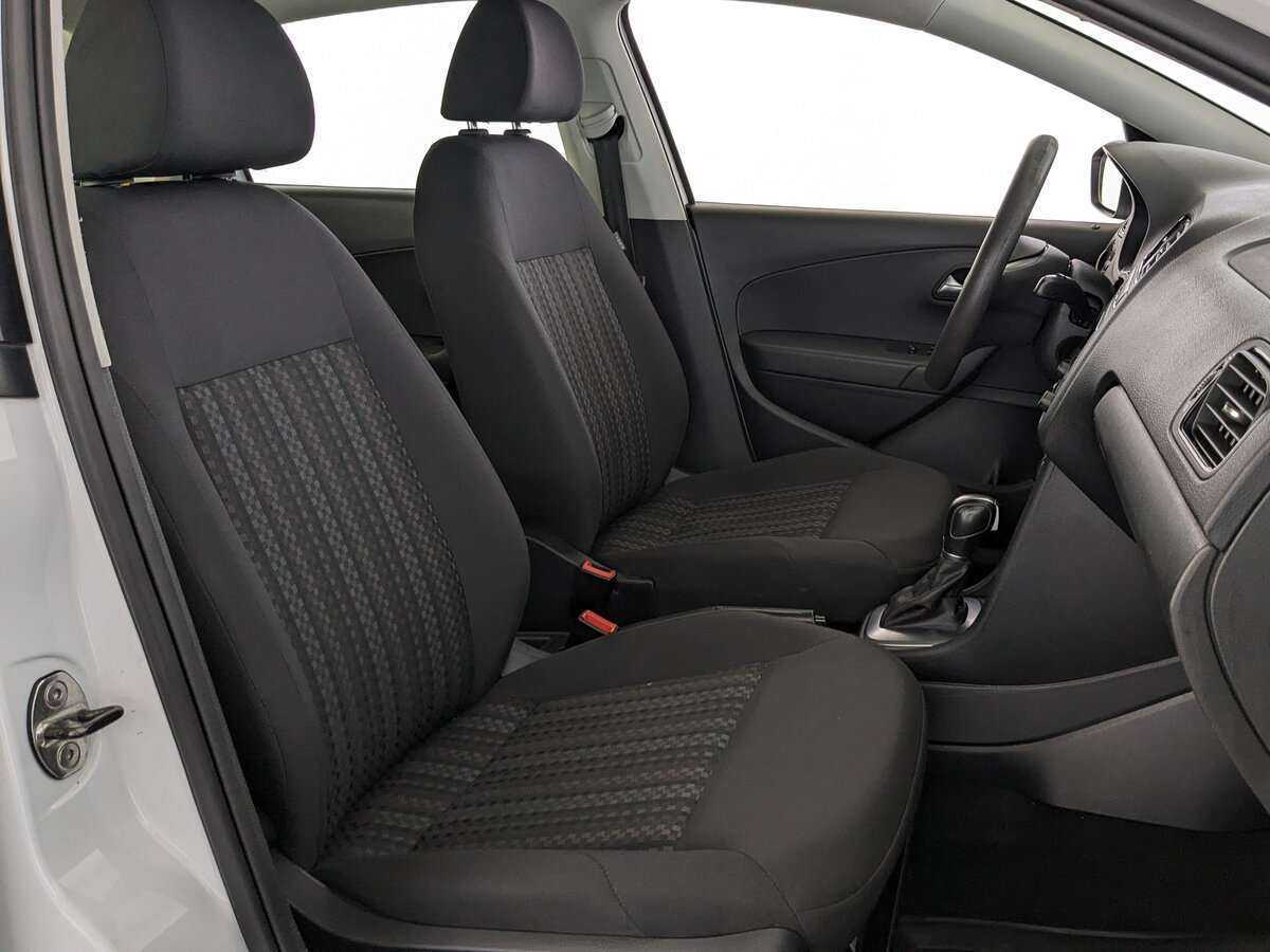 Купить Volkswagen Polo с пробегом. Фото: #21