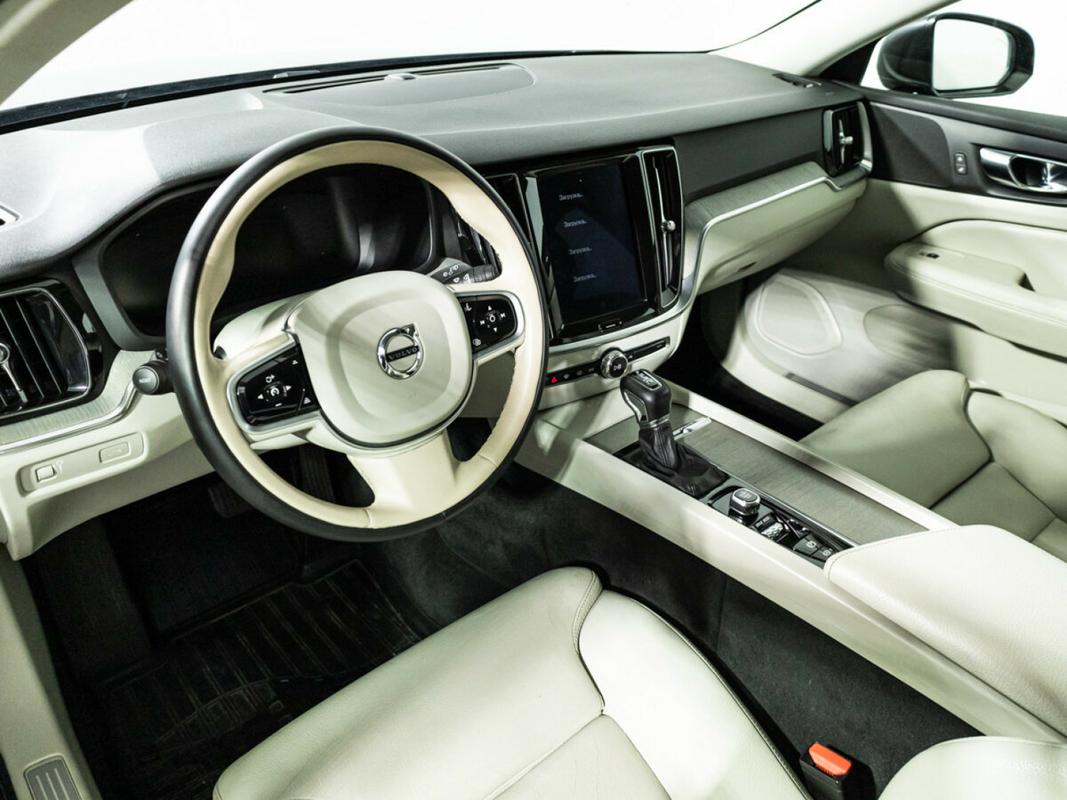 Купить Volvo V60 с пробегом. Фото: #10