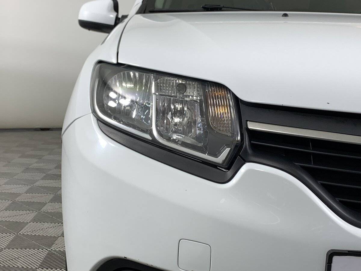 Купить Renault Logan с пробегом. Фото: #9