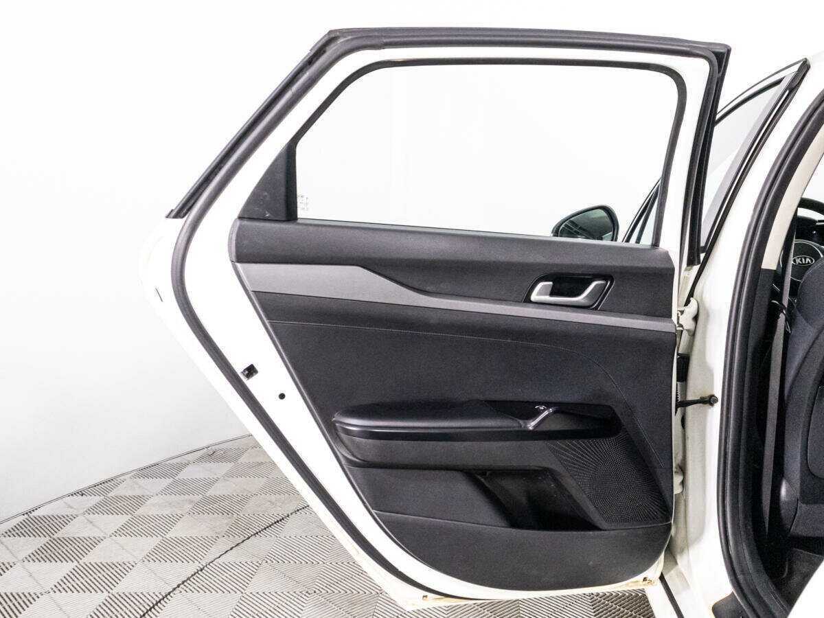 Купить Kia K5 с пробегом. Фото: #24