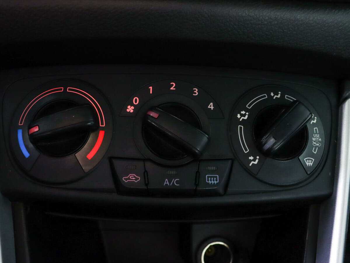 Купить Suzuki SX4 с пробегом. Фото: #14