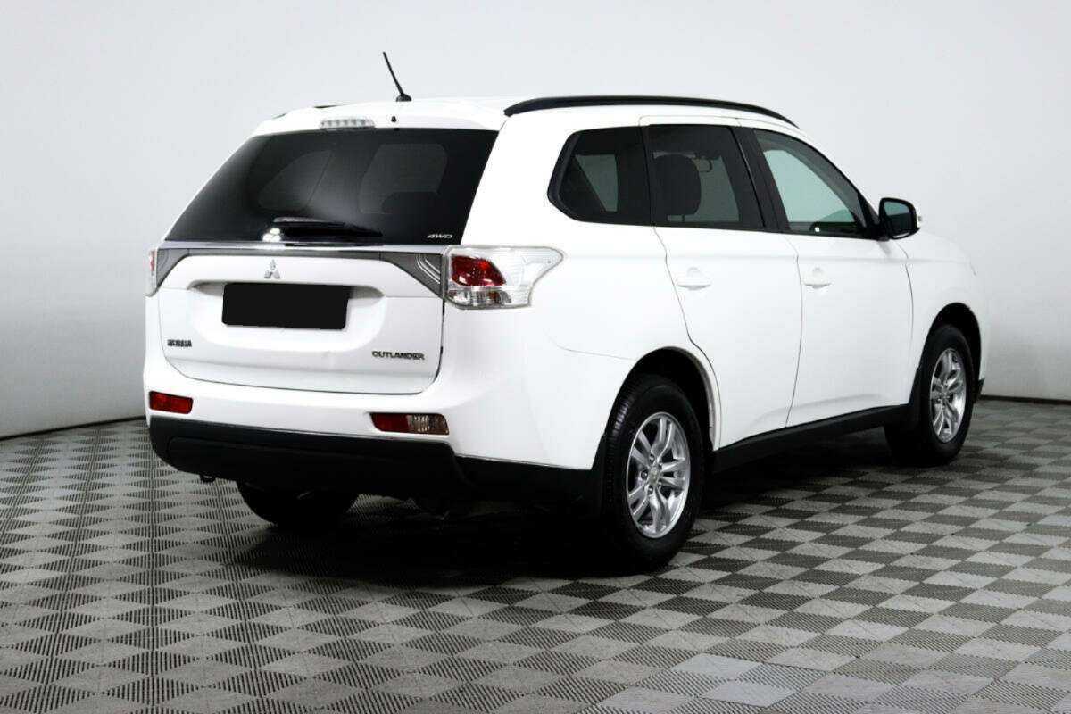 Купить Mitsubishi Outlander с пробегом. Фото: #4