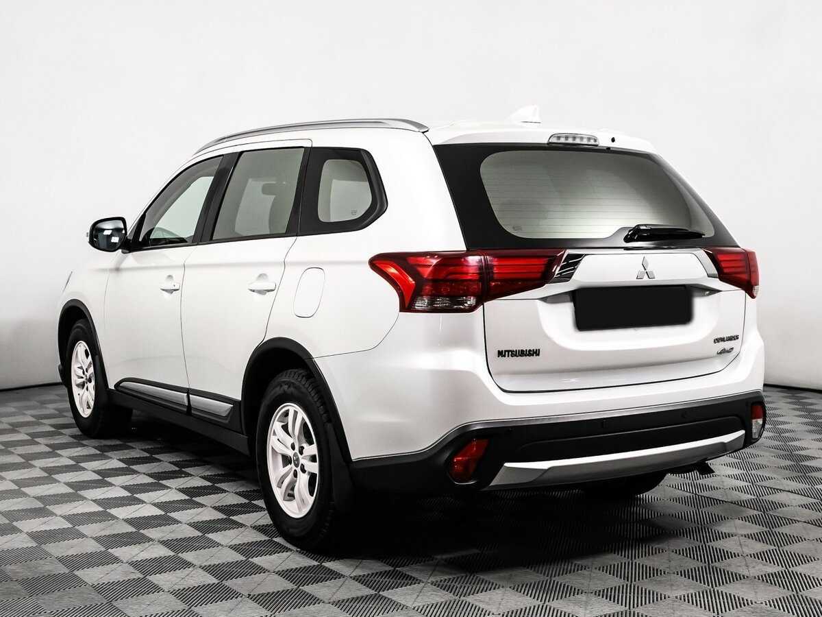 Купить Mitsubishi Outlander с пробегом. Фото: #6