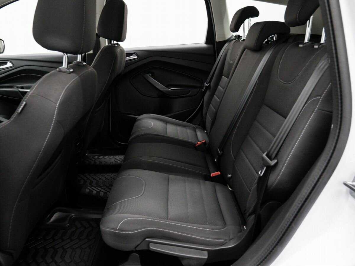 Купить Ford Kuga с пробегом. Фото: #11