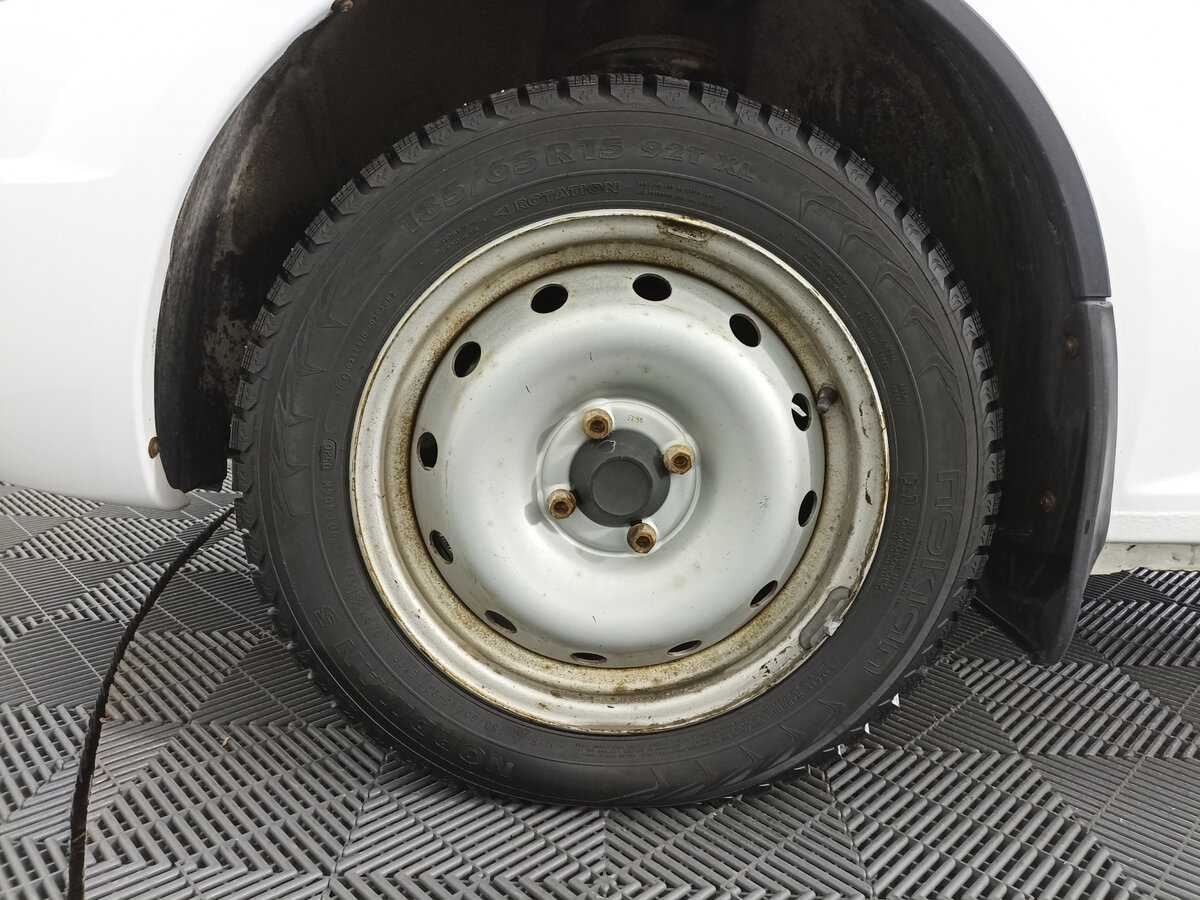 Купить Lada (ВАЗ) Largus с пробегом. Фото: #17