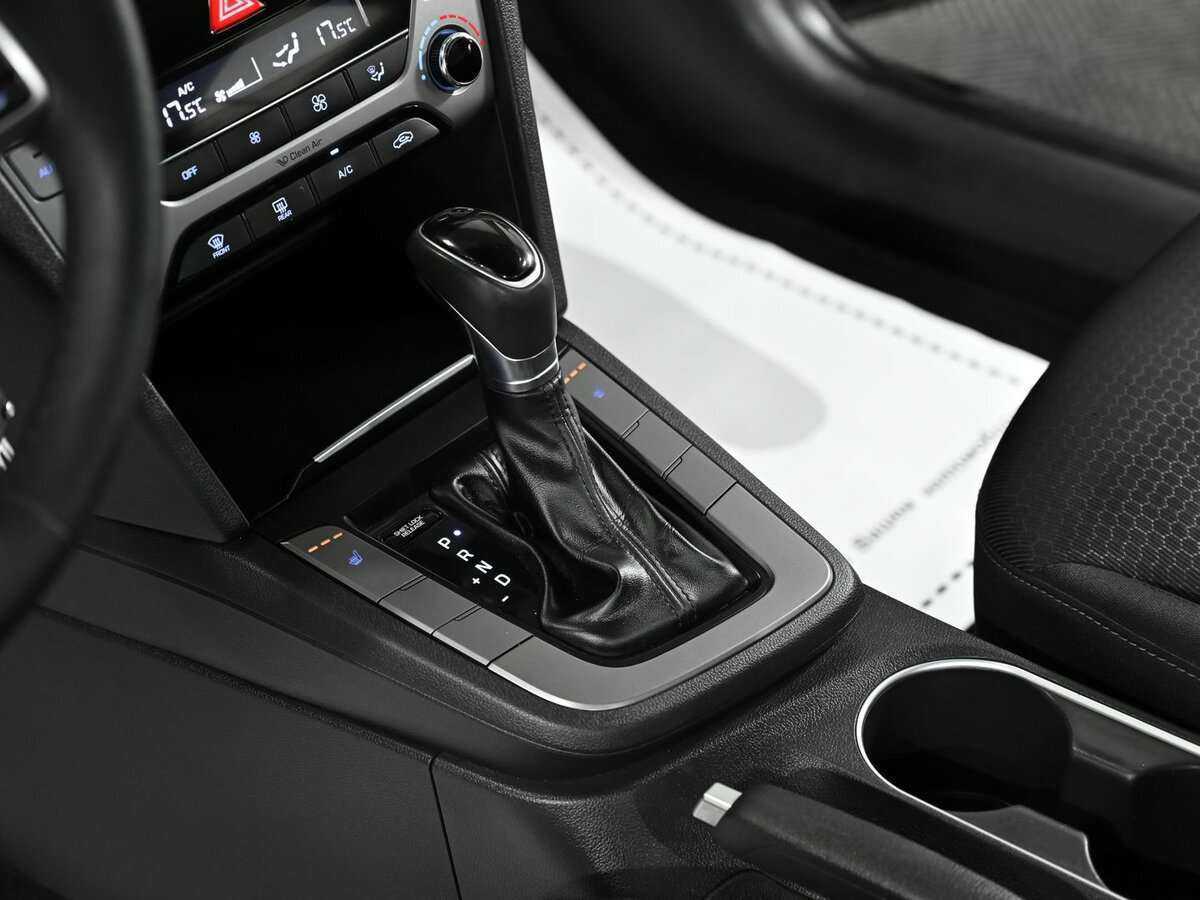Купить Hyundai Elantra с пробегом. Фото: #9