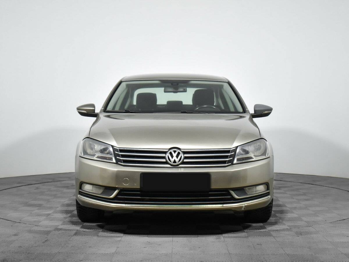 Купить Volkswagen Passat с пробегом. Фото: #1