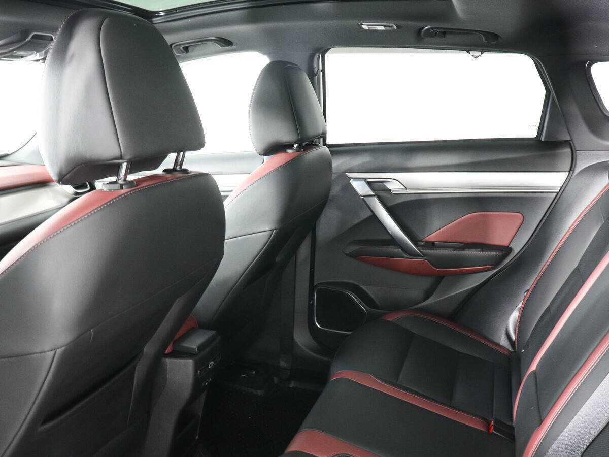 Купить Geely Coolray с пробегом. Фото: #11