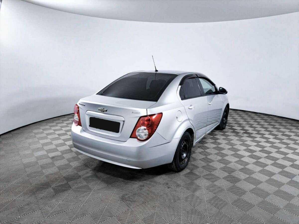 Купить Chevrolet Aveo с пробегом. Фото: #4