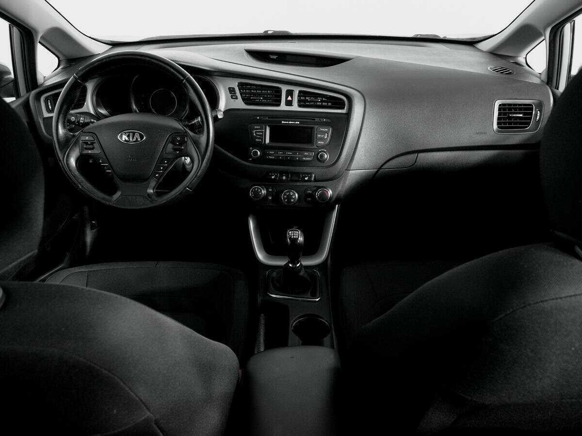 Купить Kia Ceed с пробегом. Фото: #11