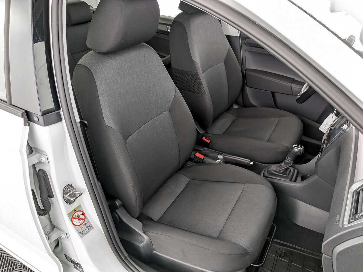 Купить Skoda Rapid с пробегом. Фото: #22