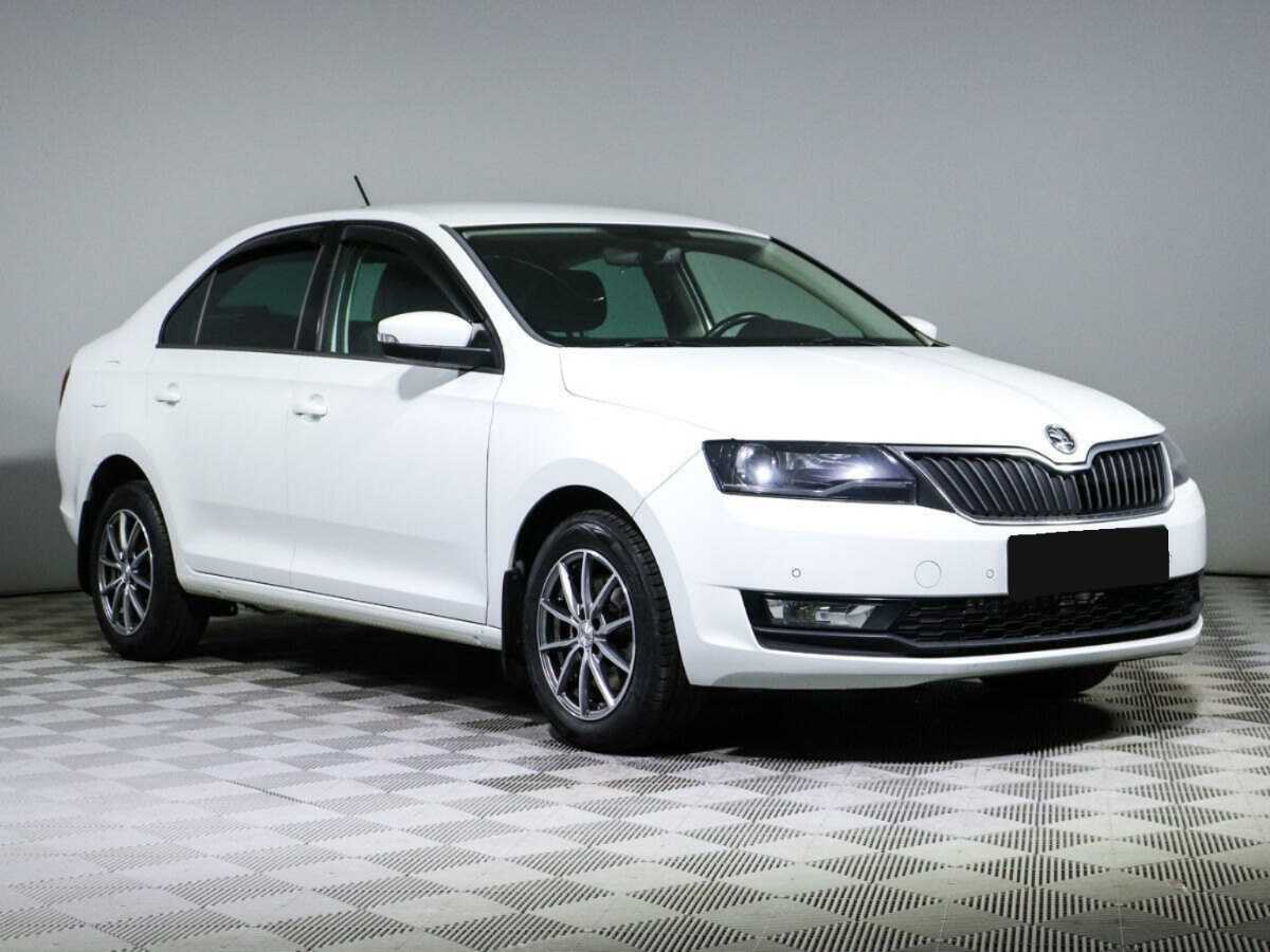 Купить Skoda Rapid с пробегом. Фото: #2