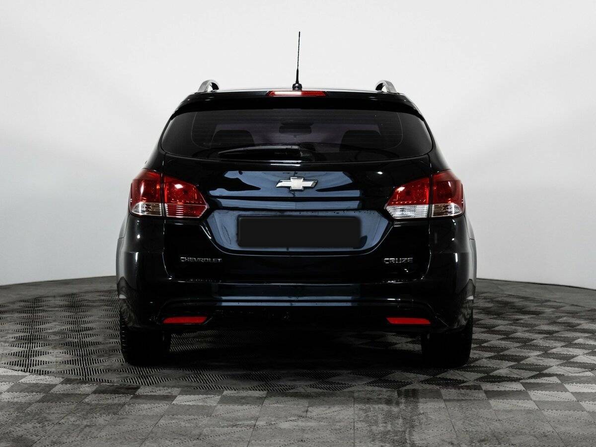 Купить Chevrolet Cruze с пробегом. Фото: #4