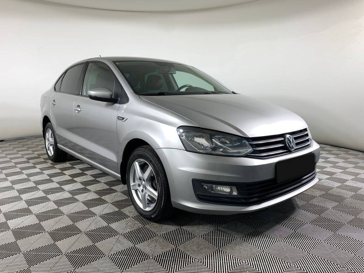 Купить Volkswagen Polo с пробегом. Фото: #2