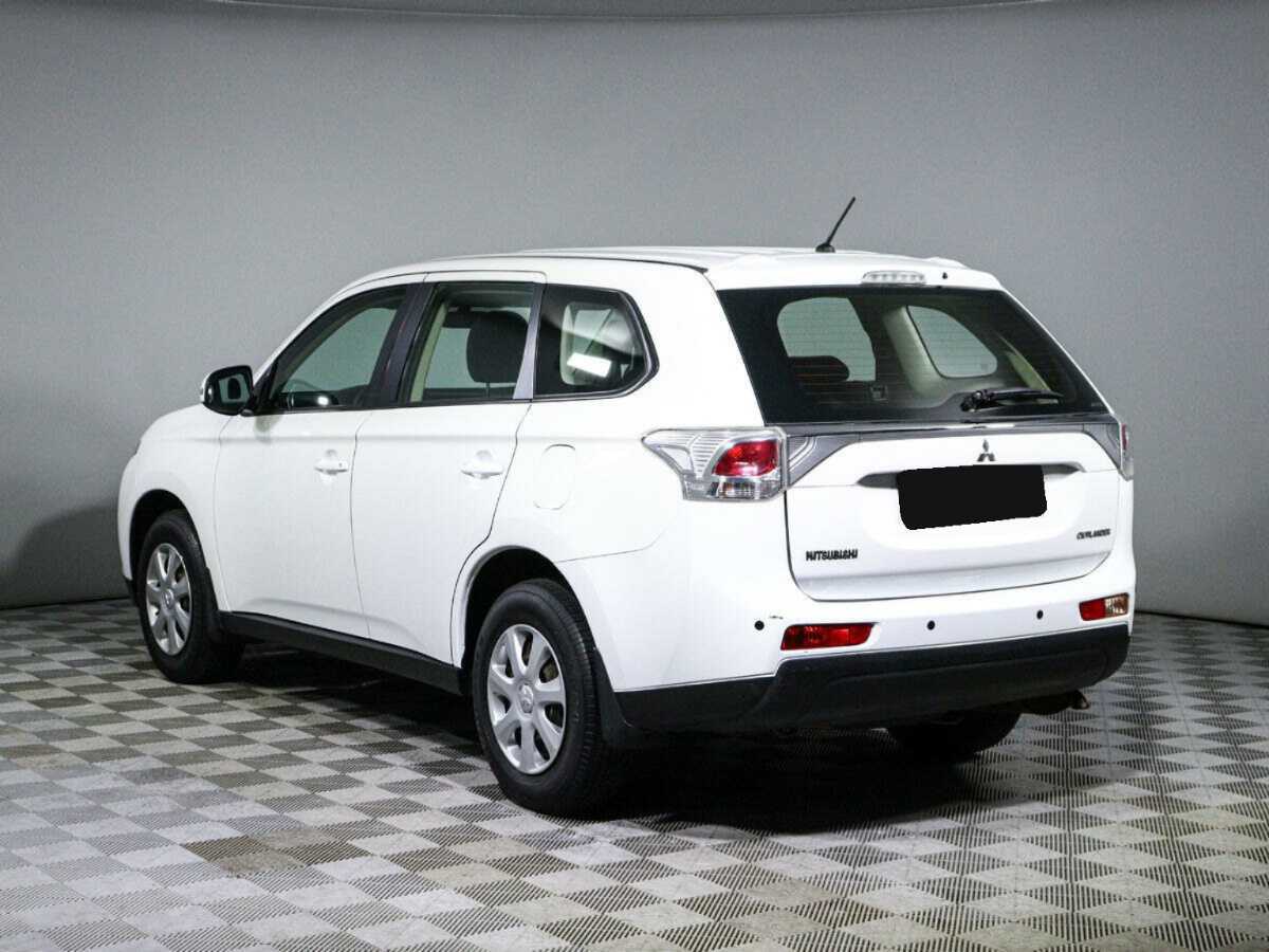 Купить Mitsubishi Outlander с пробегом. Фото: #6