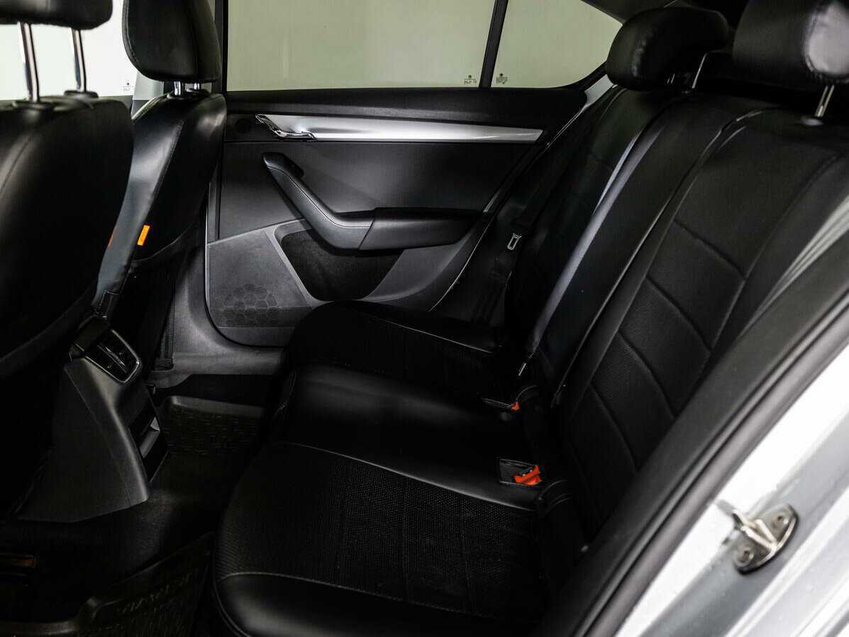 Купить Skoda Octavia с пробегом. Фото: #7