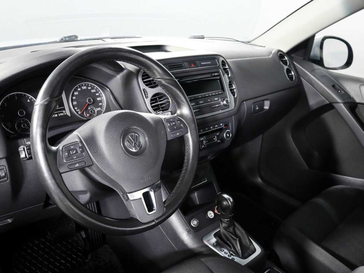 Купить Volkswagen Tiguan с пробегом. Фото: #10
