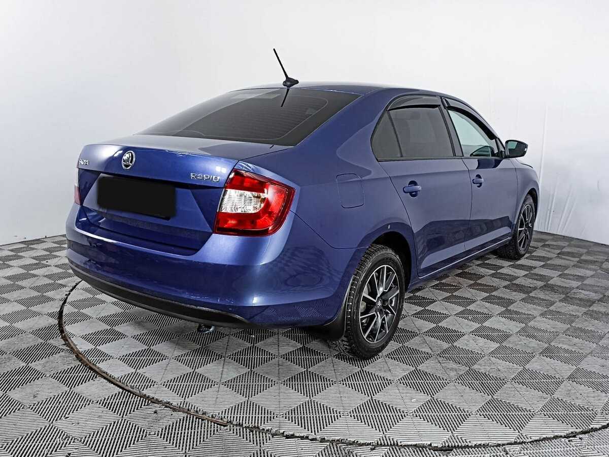 Купить Skoda Rapid с пробегом. Фото: #4