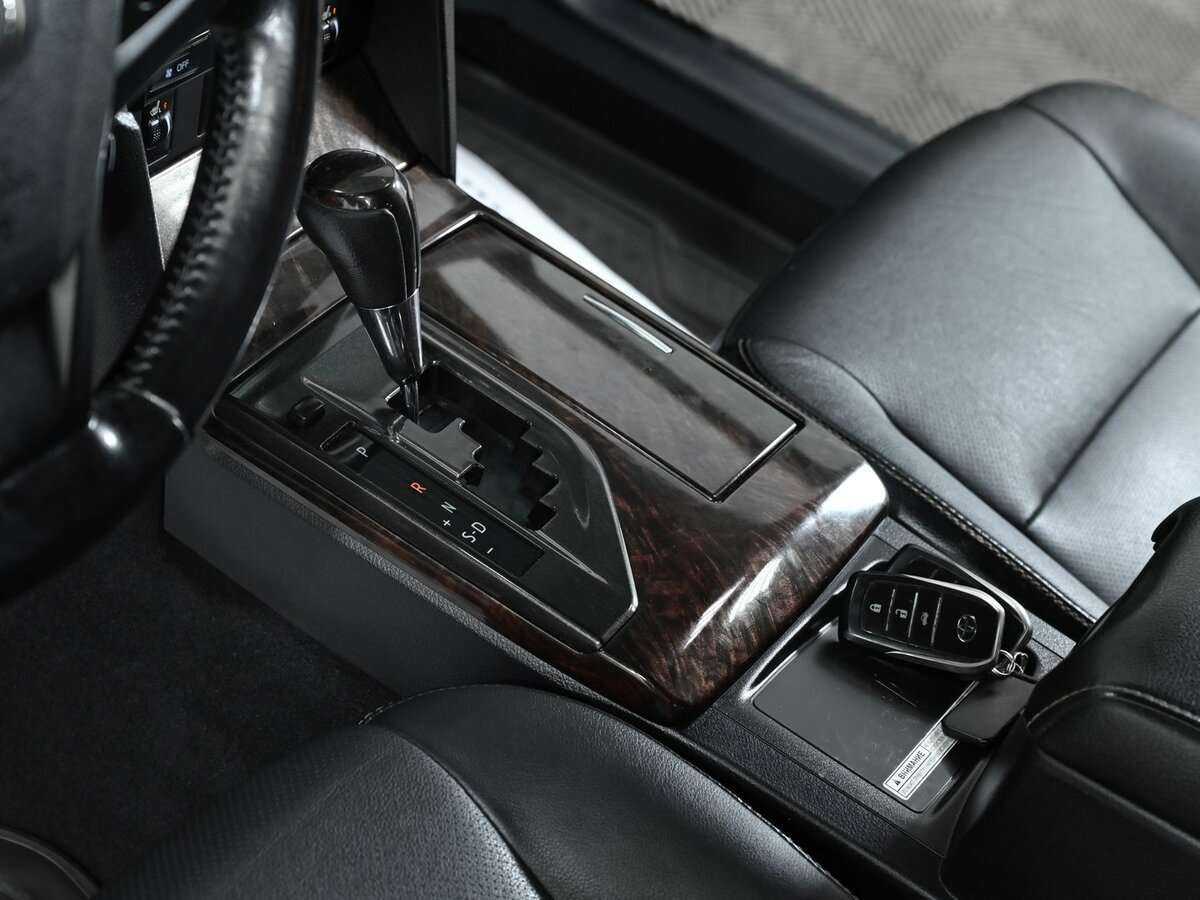 Купить Toyota Camry с пробегом. Фото: #11