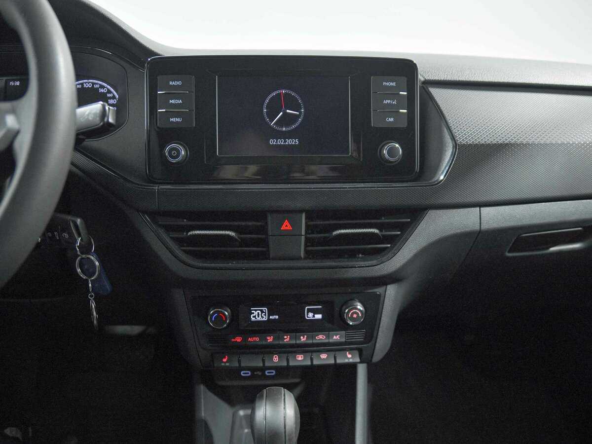 Купить Volkswagen Polo с пробегом. Фото: #8