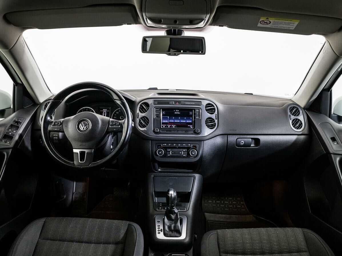 Купить Volkswagen Tiguan с пробегом. Фото: #10